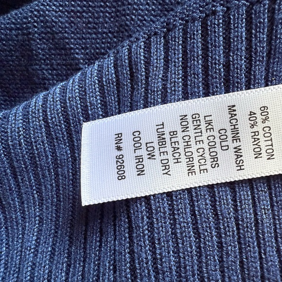 Women's Blue Cowl Neck Sweater lightweight tight knit passport XL long sleeve - Picture 11 of 11